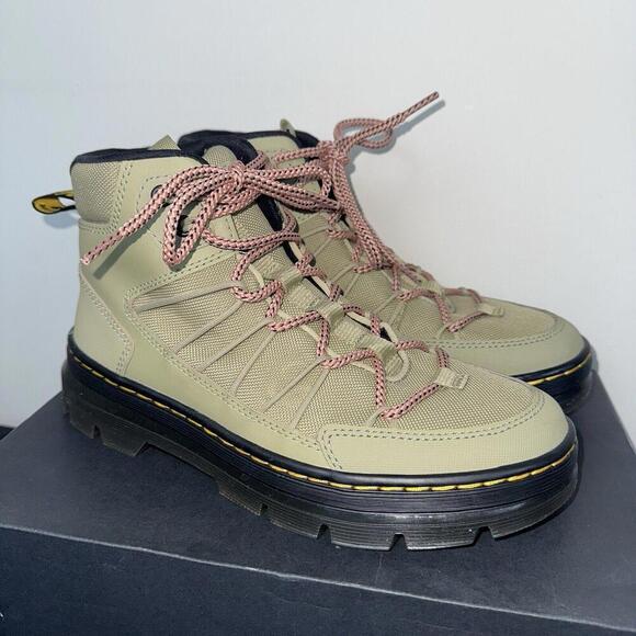 Dr. Martens Buwick Womens Size 8L Utility Boots Extra Tough Lace Up Pale Olive - Picture 2 of 15